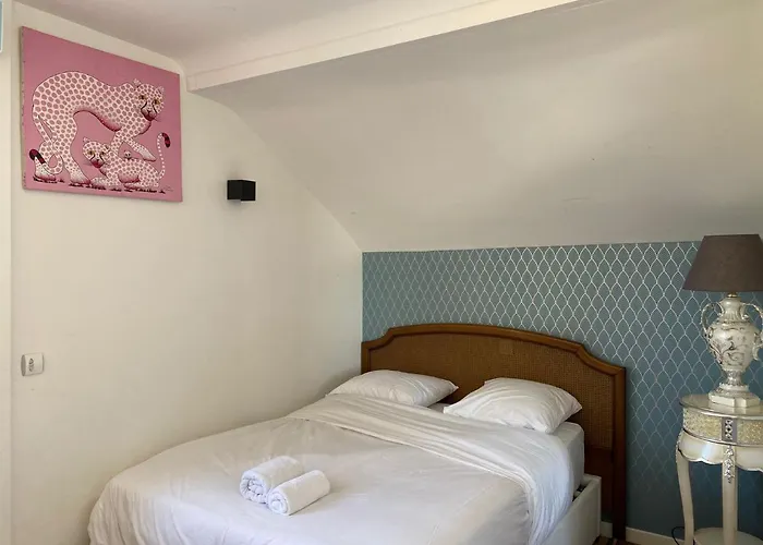 Double Tree House Villa Chatou